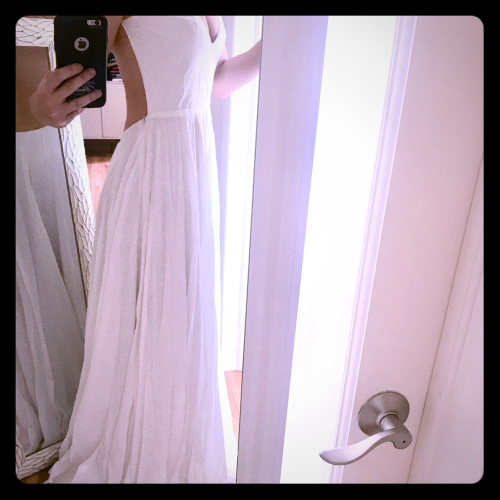 White cotton gown. NWOT